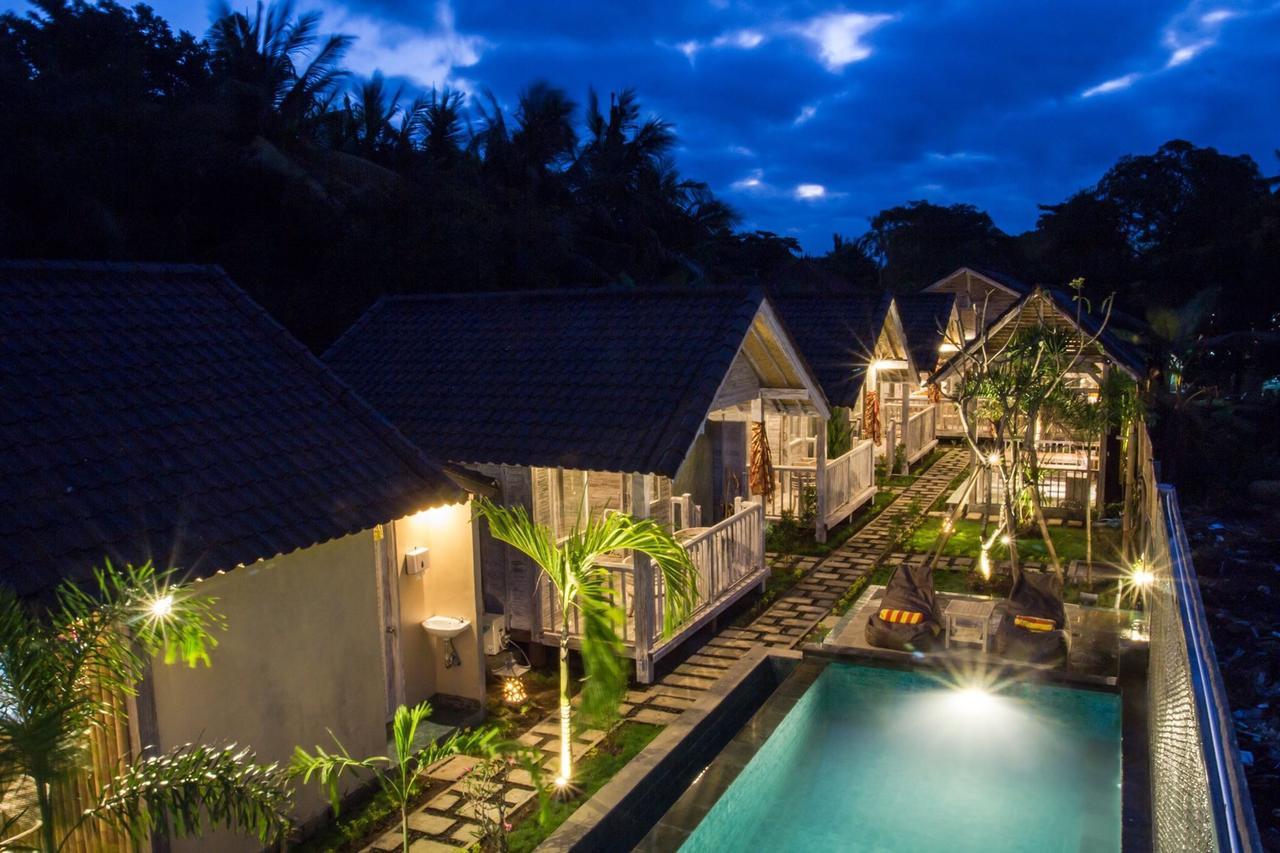 The Syron Huts Lembongan Hotel Buitenkant foto
