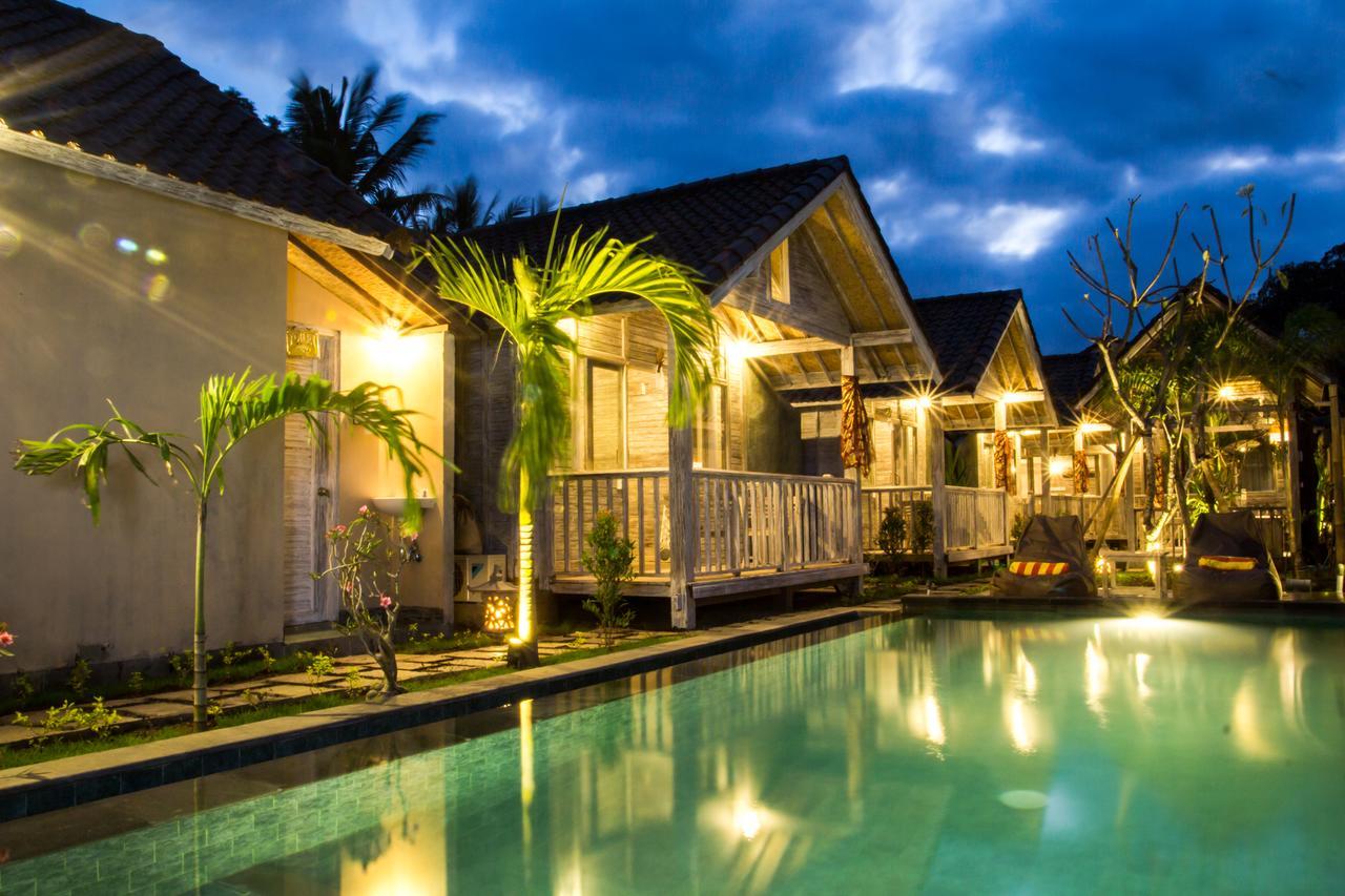 The Syron Huts Lembongan Hotel Buitenkant foto