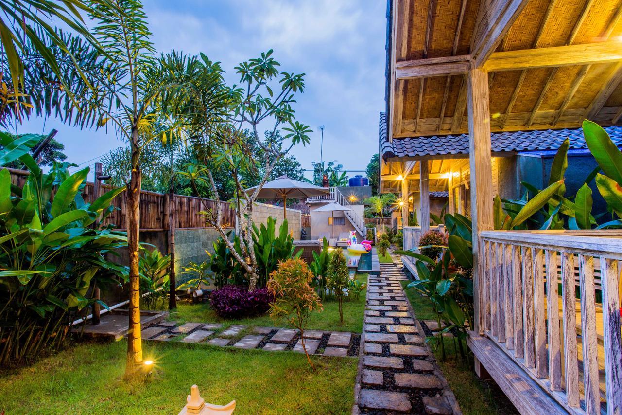 The Syron Huts Lembongan Hotel Buitenkant foto