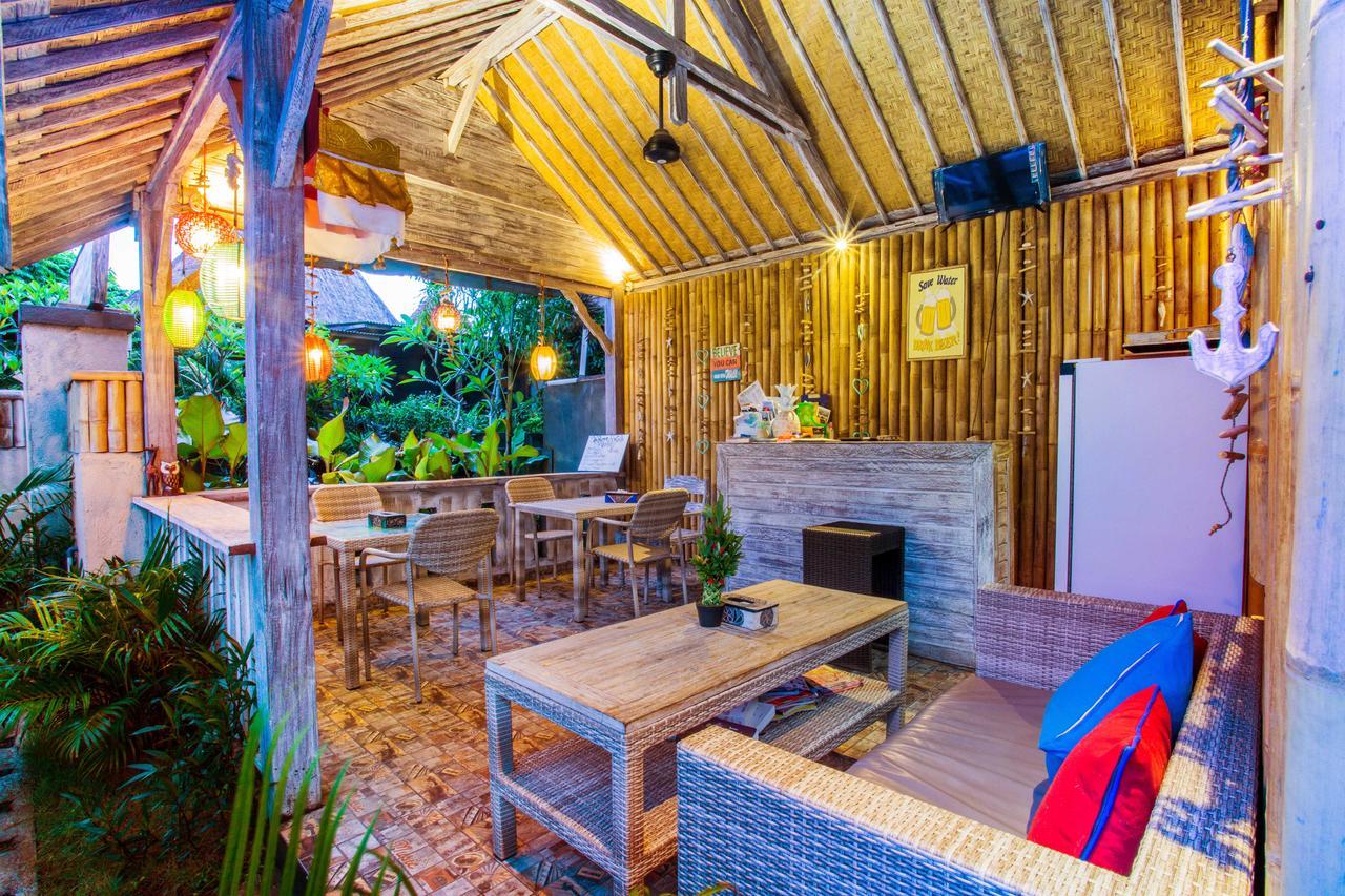 The Syron Huts Lembongan Hotel Buitenkant foto